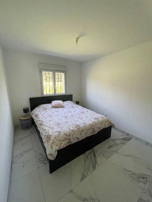 Bel Appartement Avec Parking Cabannes Екстер'єр фото