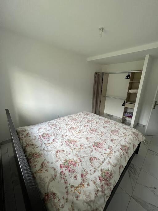 Bel Appartement Avec Parking Cabannes Екстер'єр фото